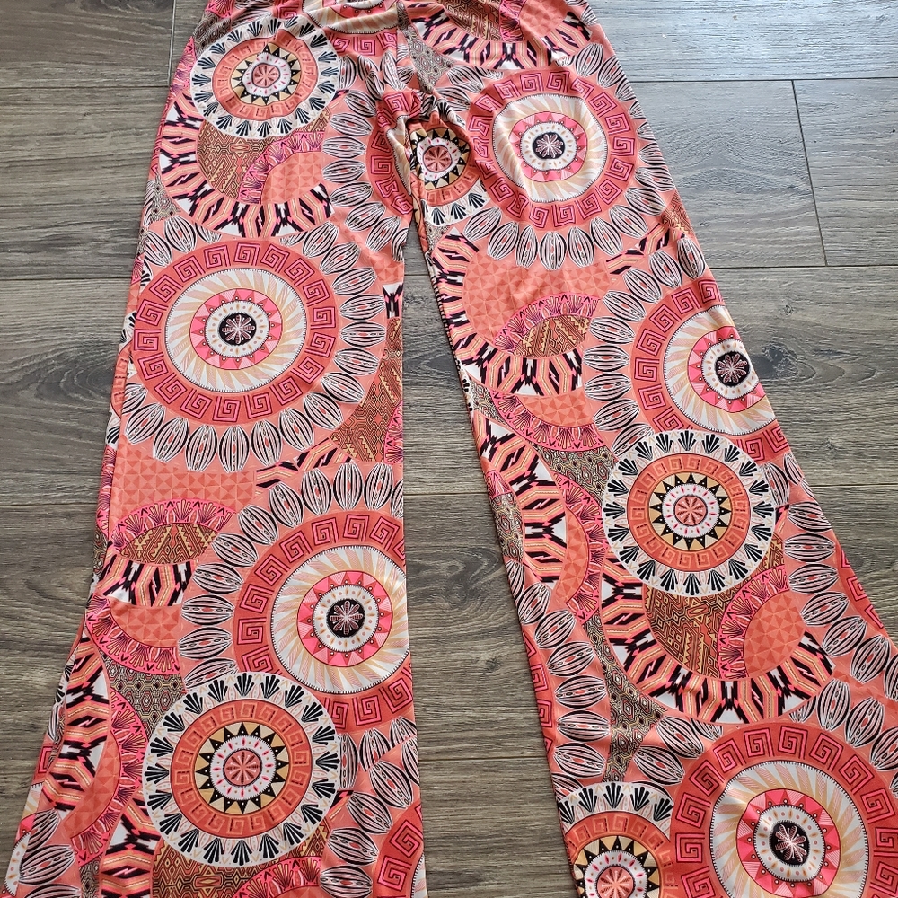 Patterned pants